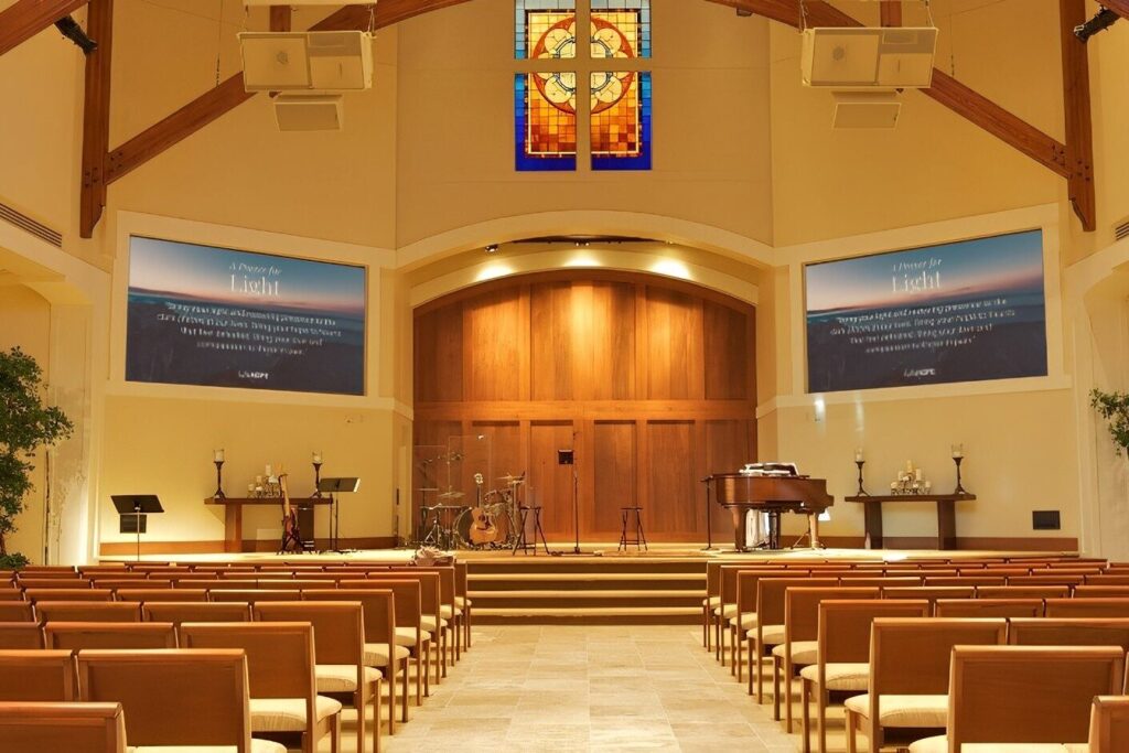 Iglesias con sistemas audiovisuales y video